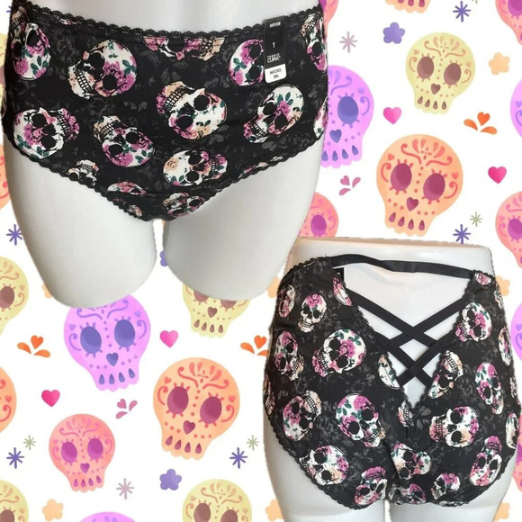 Torrid +4 Black Floral Skull Scallop Lace Waistband Caged Back Hipster Panties - Picture 1 of 5